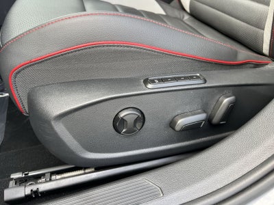 2024 Volkswagen Golf GTI Autobahn