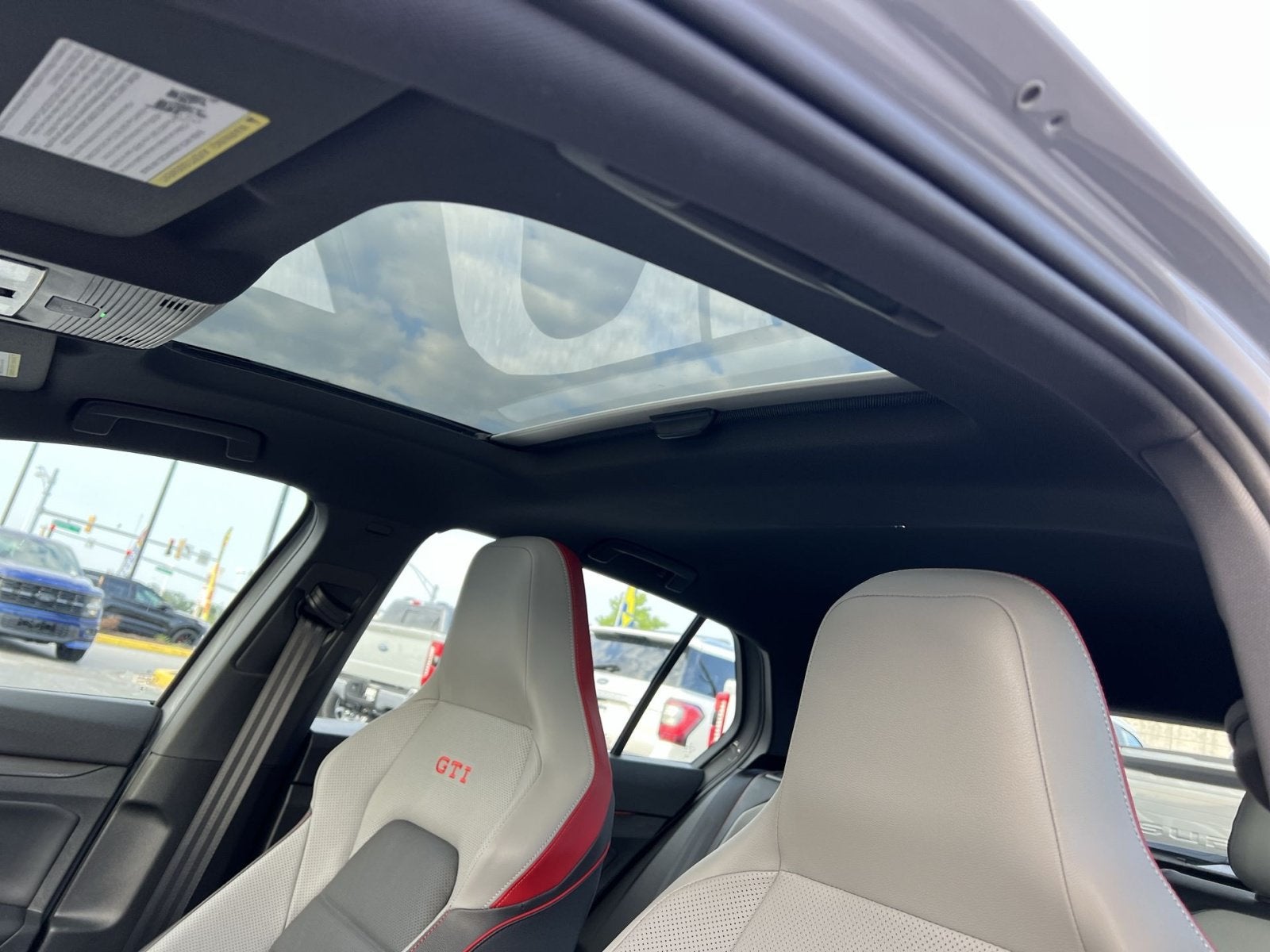 2024 Volkswagen Golf GTI Autobahn