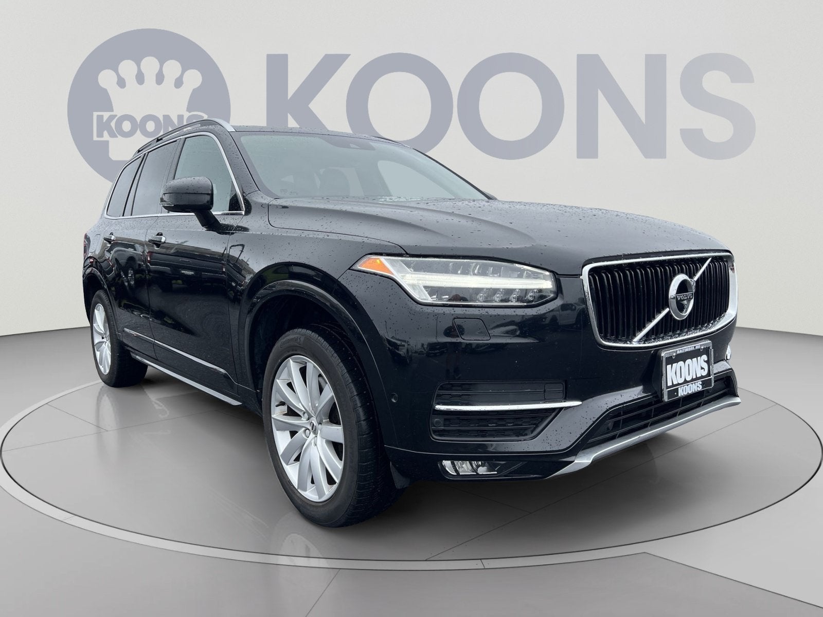2017 Volvo XC90 T6 Momentum
