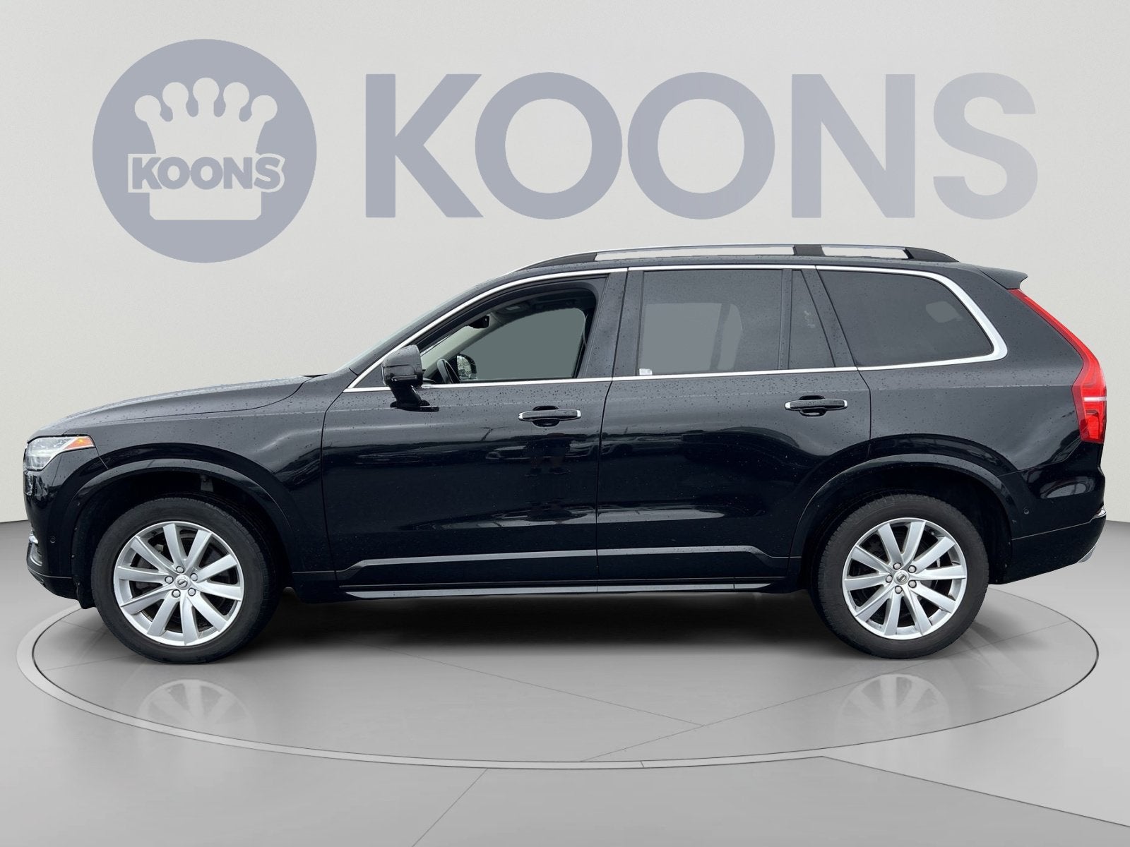 2017 Volvo XC90 T6 Momentum