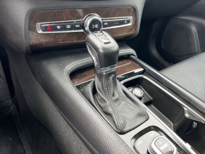 2017 Volvo XC90 T6 Momentum