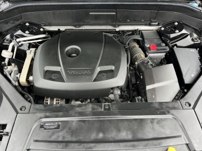 2017 Volvo XC90 T6 Momentum