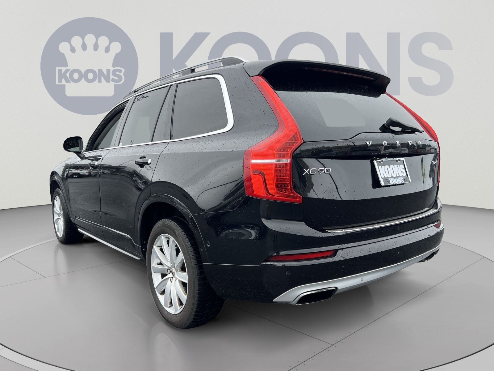 2017 Volvo XC90 T6 Momentum
