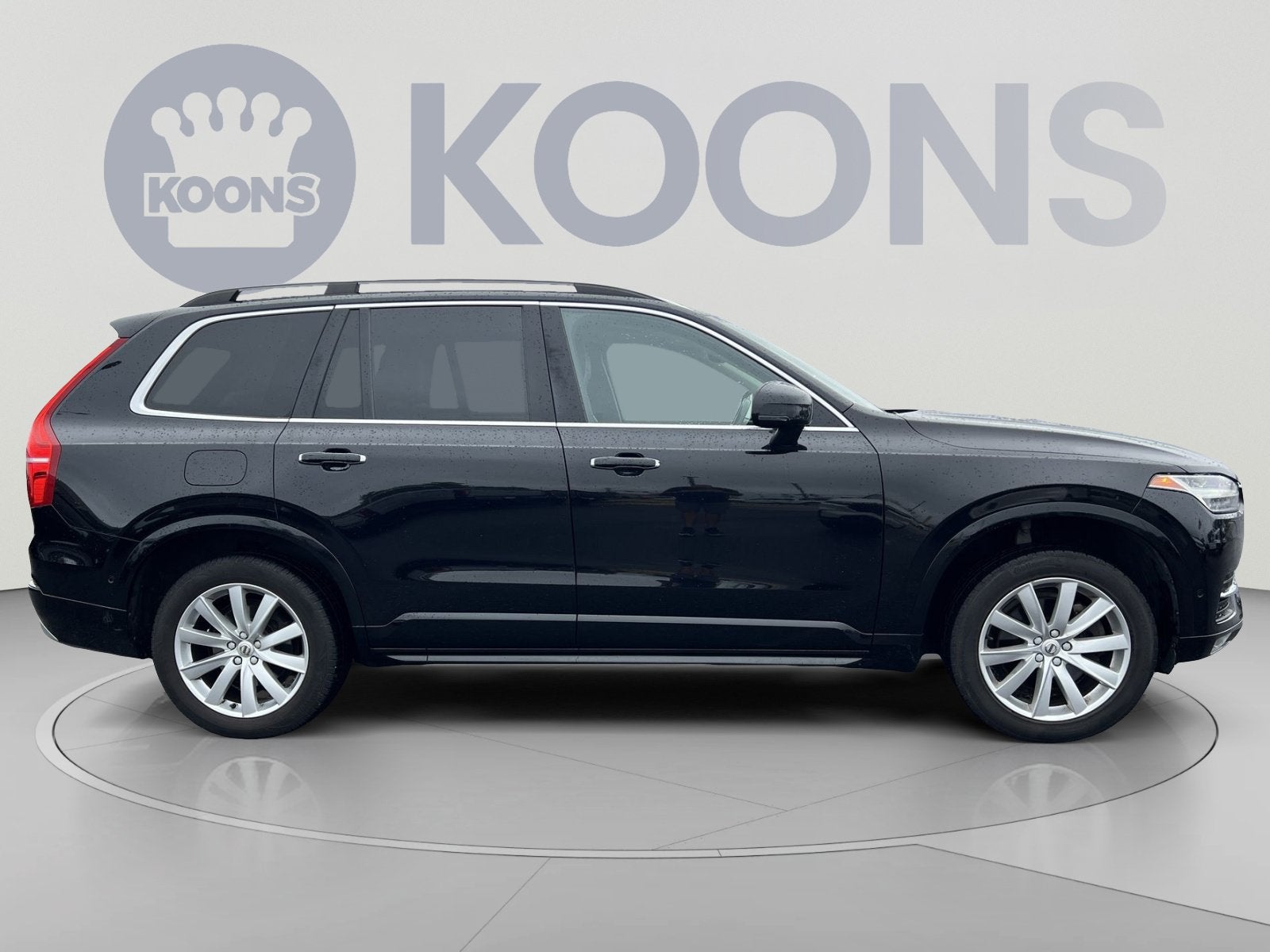 2017 Volvo XC90 T6 Momentum