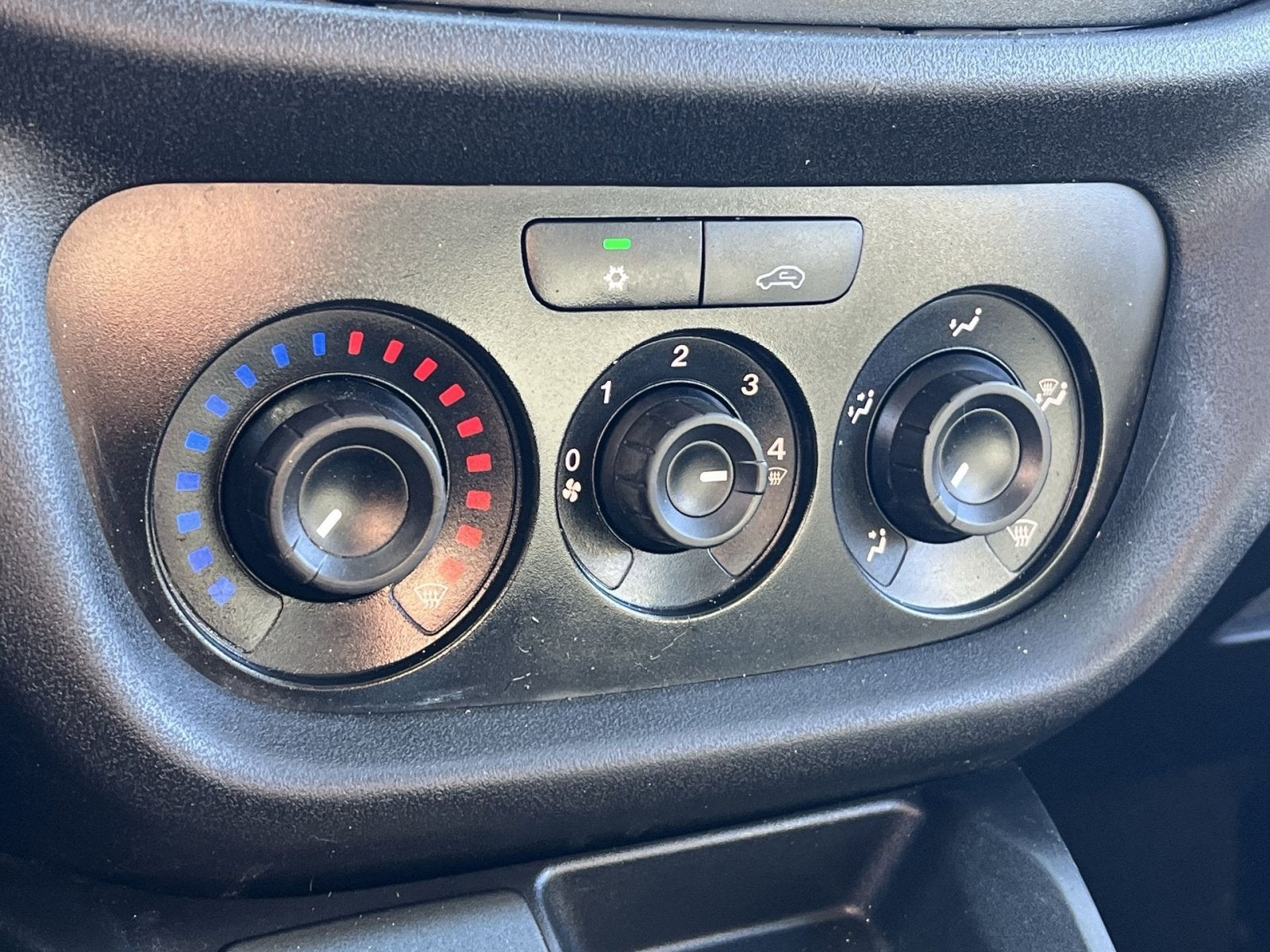 2022 RAM ProMaster City Base