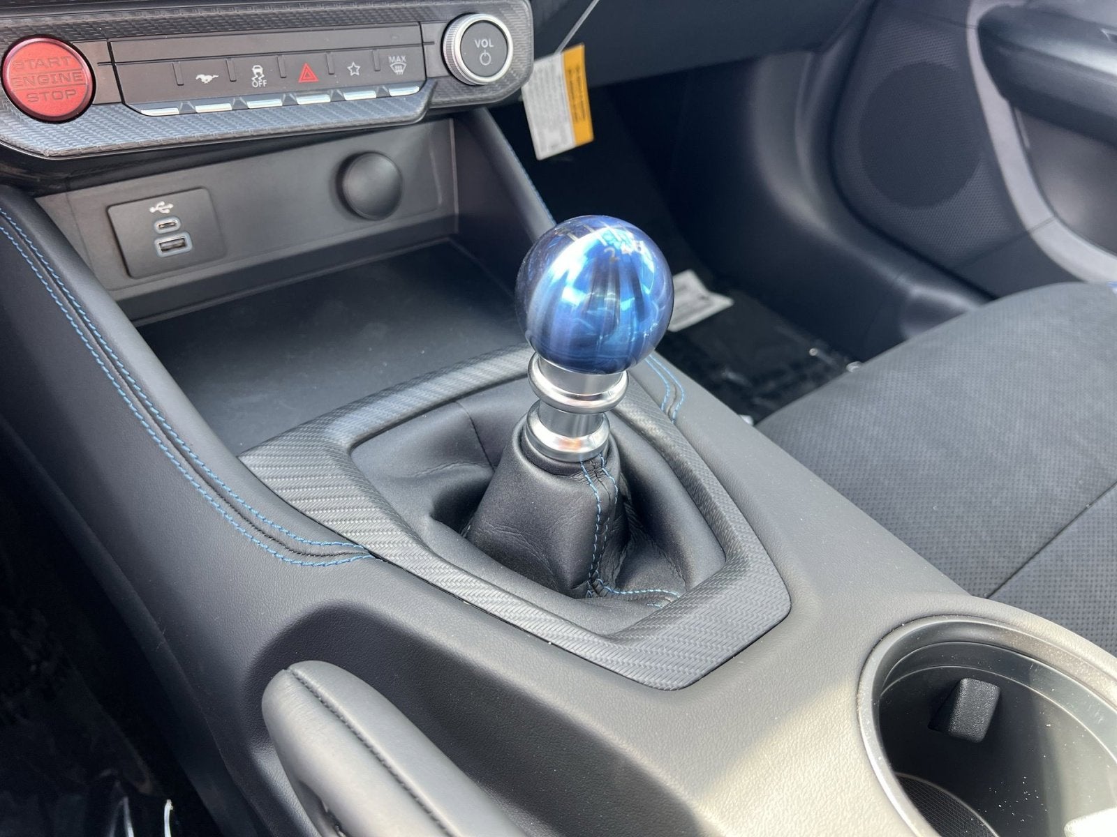 2025 Ford Mustang Dark Horse