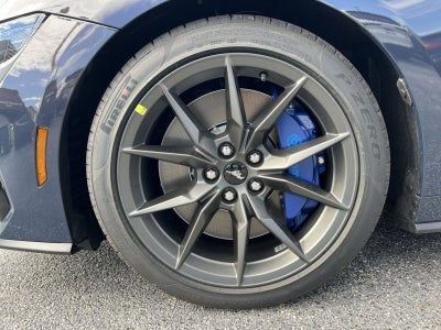 2025 Ford Mustang Dark Horse