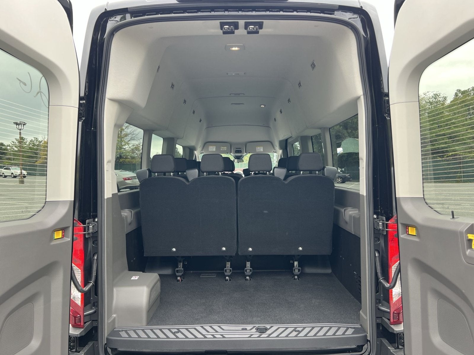 2027 Ford Transit-350 XLT