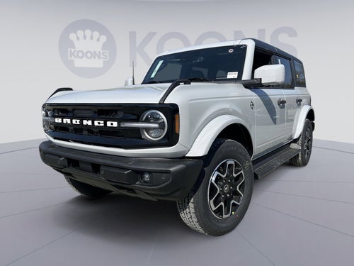 2026 Ford Bronco Outer Banks