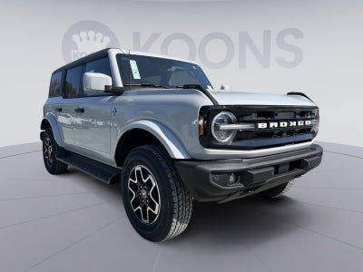 2026 Ford Bronco Outer Banks