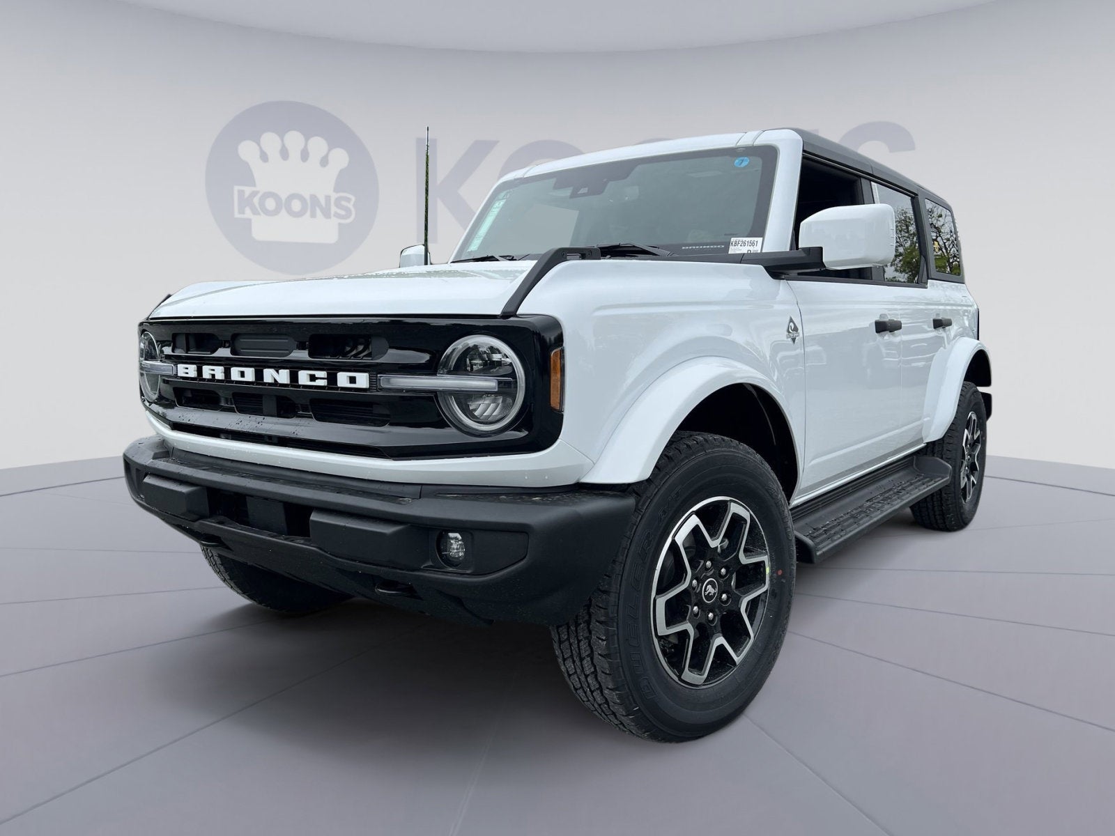 2026 Ford Bronco Outer Banks