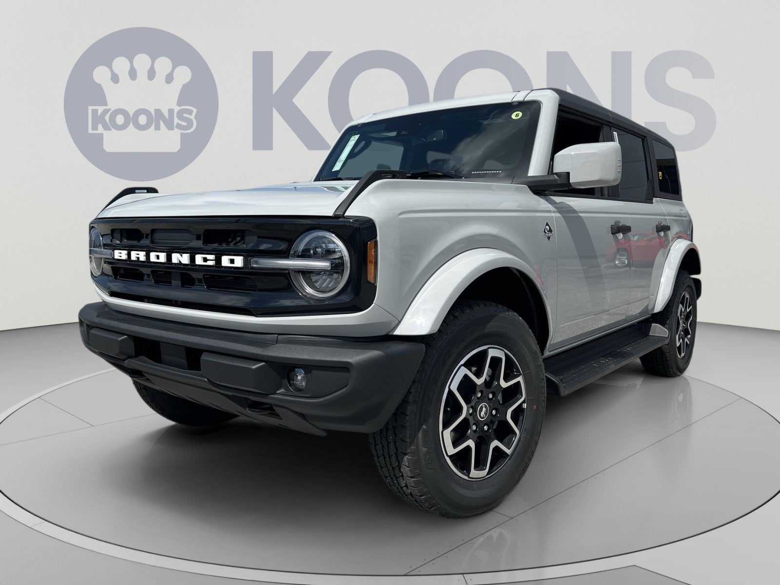 2026 Ford Bronco Outer Banks