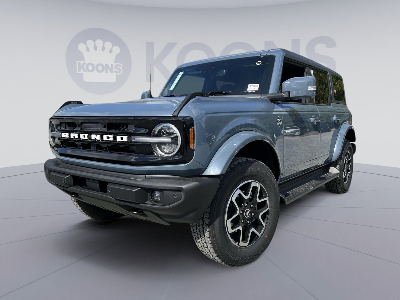 2025 Ford Bronco Outer Banks