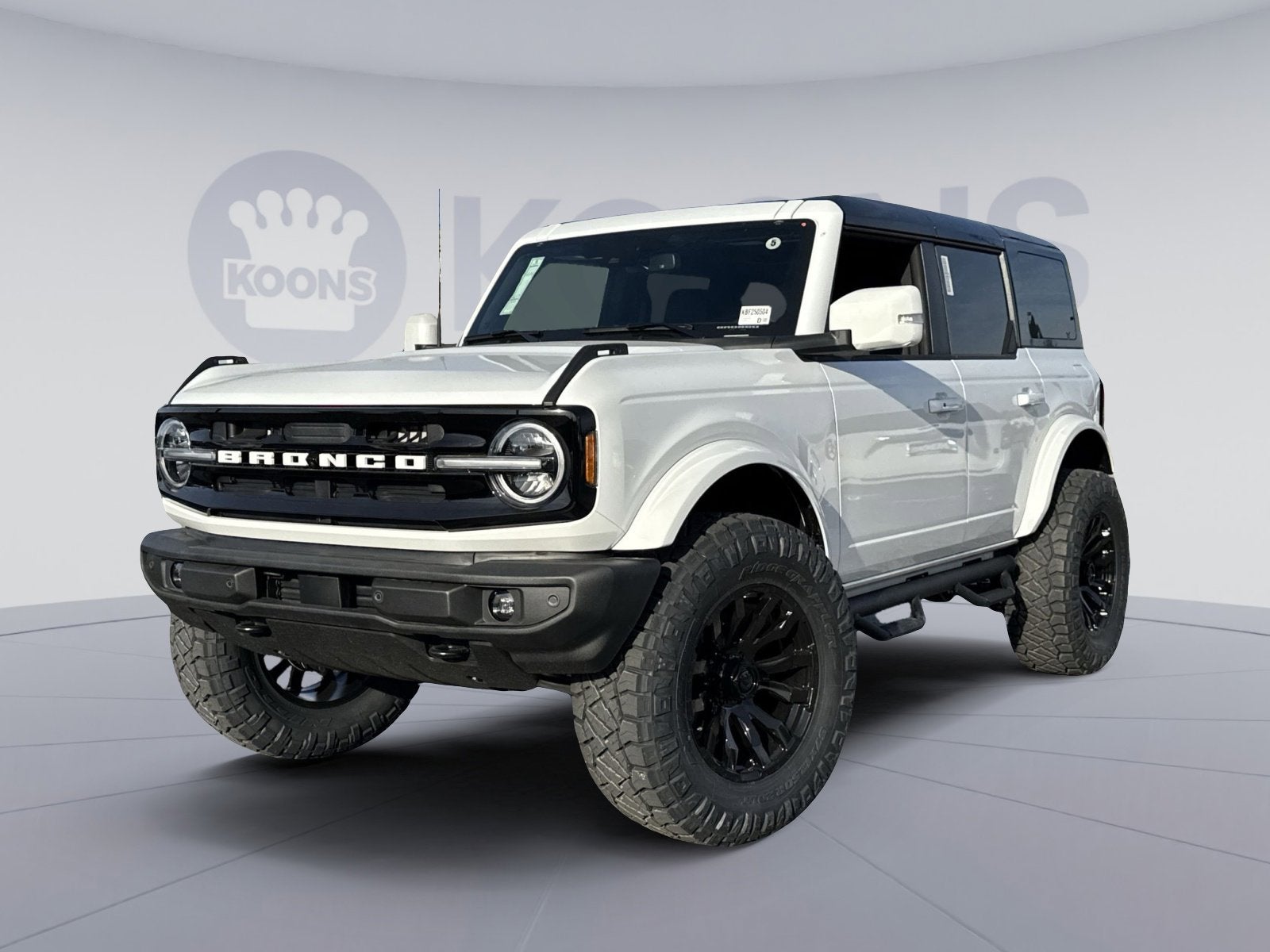2025 Ford Bronco Outer Banks