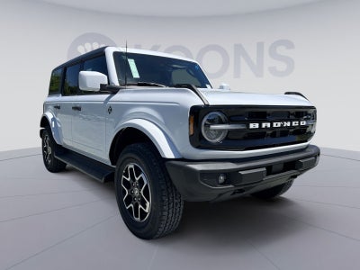 2026 Ford Bronco Outer Banks