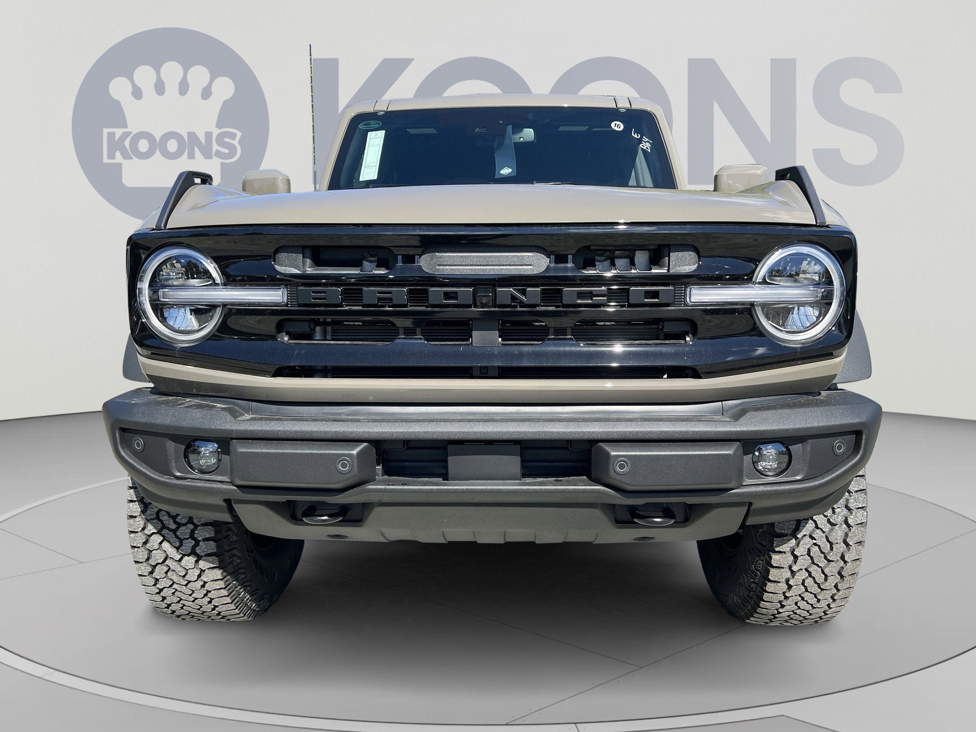 2026 Ford Bronco Outer Banks