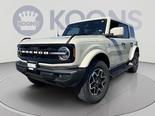 2026 Ford Bronco Outer Banks