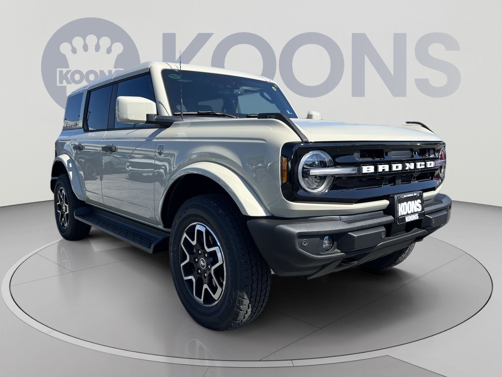2026 Ford Bronco Outer Banks