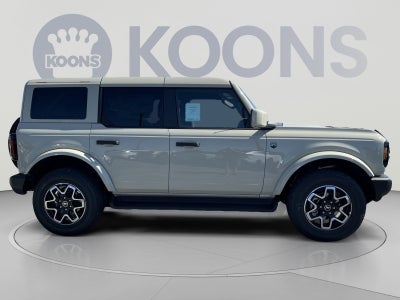 2026 Ford Bronco Outer Banks