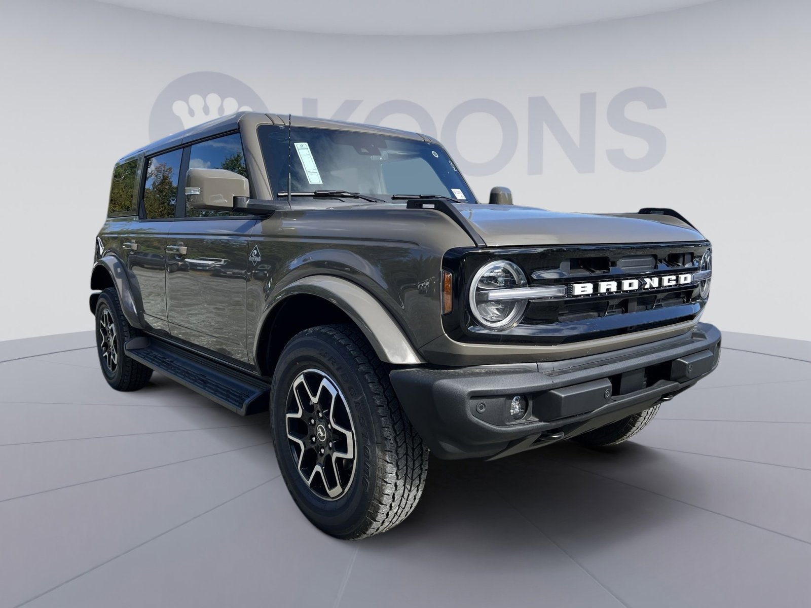 2025 Ford Bronco Outer Banks