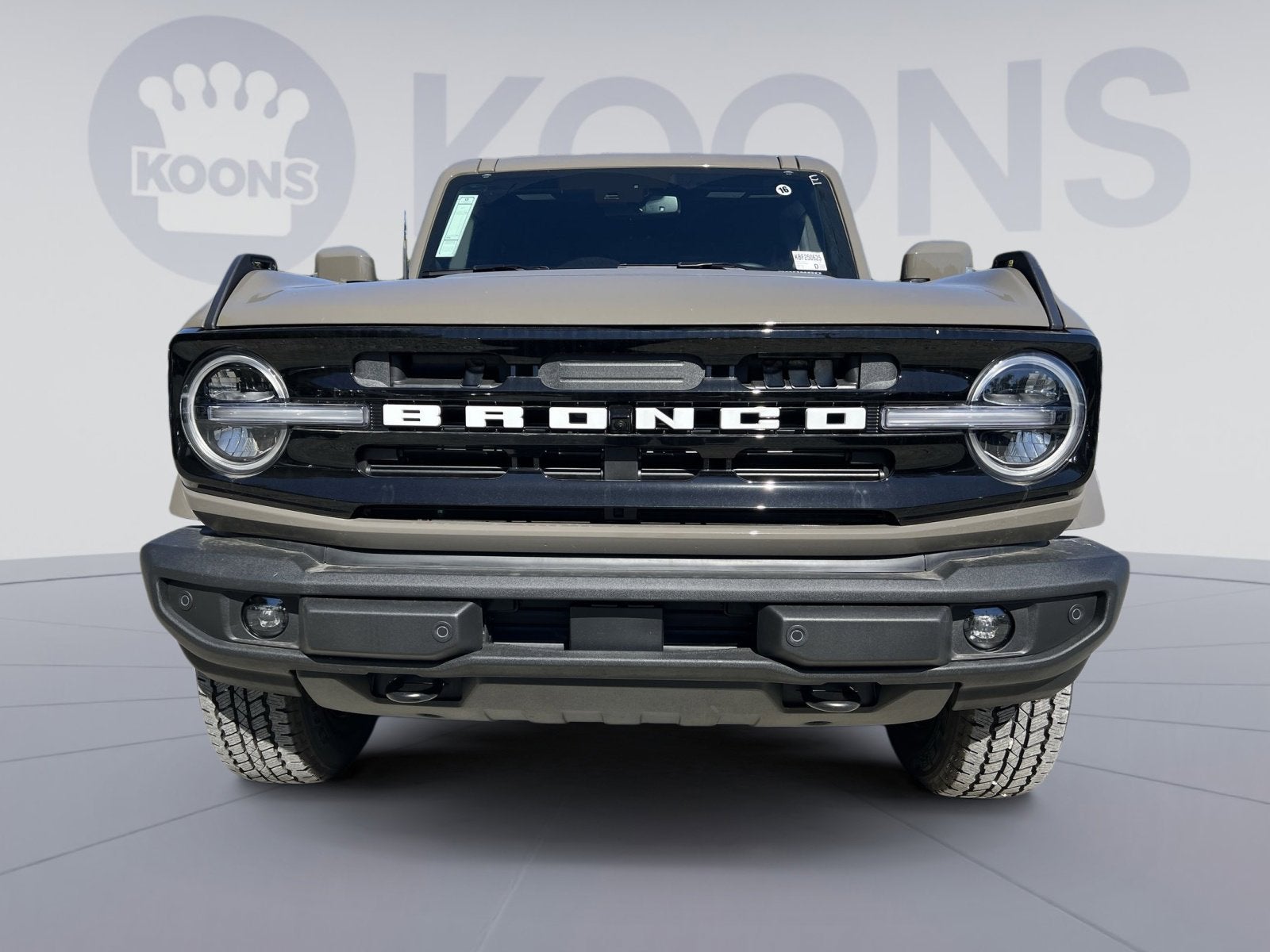 2025 Ford Bronco Outer Banks