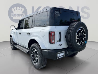 2026 Ford Bronco Outer Banks