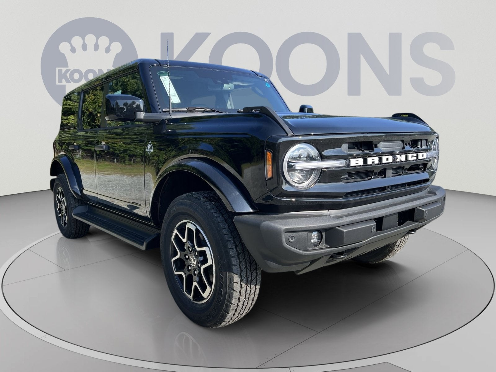 2026 Ford Bronco Outer Banks