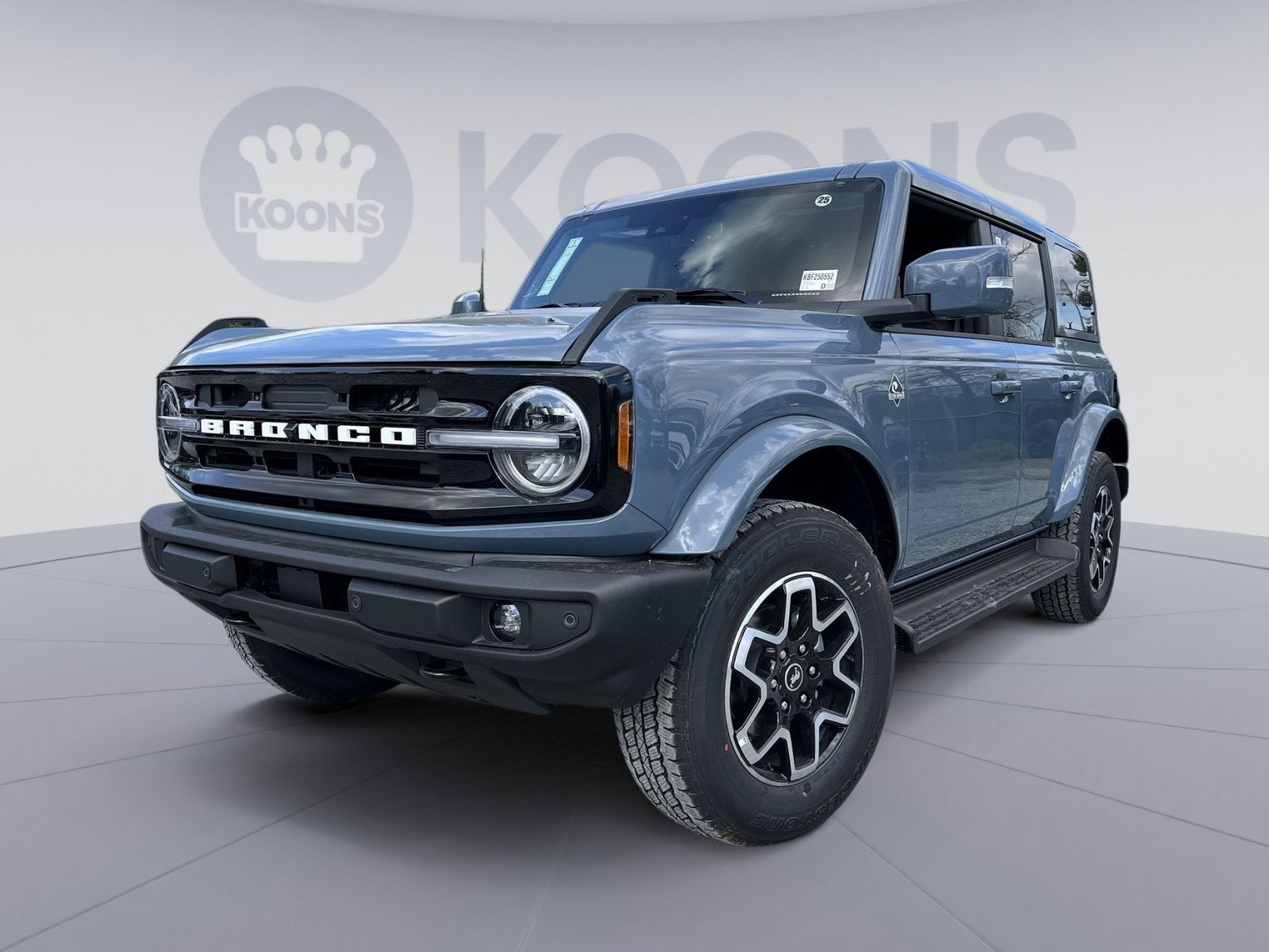 2025 Ford Bronco Outer Banks