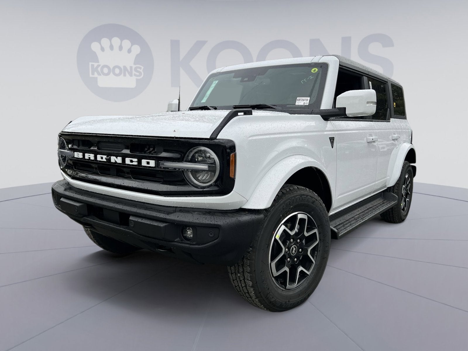 2025 Ford Bronco Outer Banks