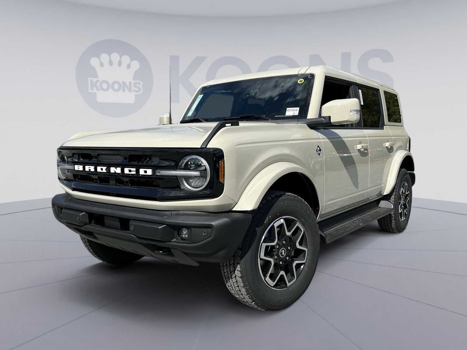 2025 Ford Bronco Outer Banks