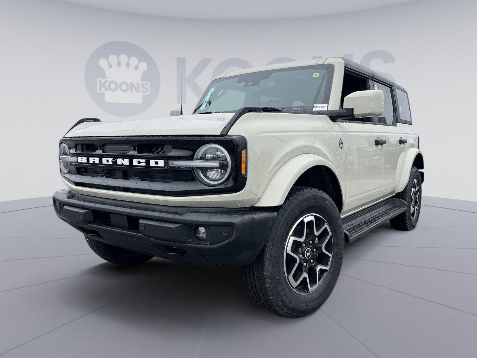 2026 Ford Bronco Outer Banks