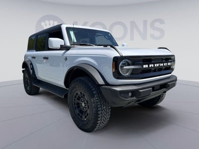 2026 Ford Bronco Outer Banks
