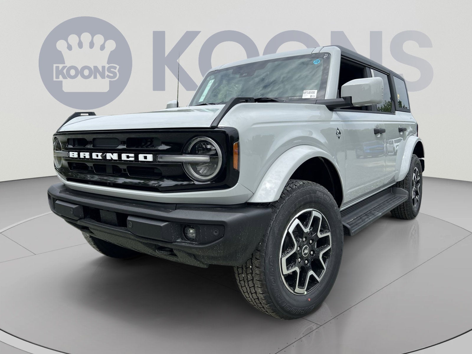 2026 Ford Bronco Outer Banks
