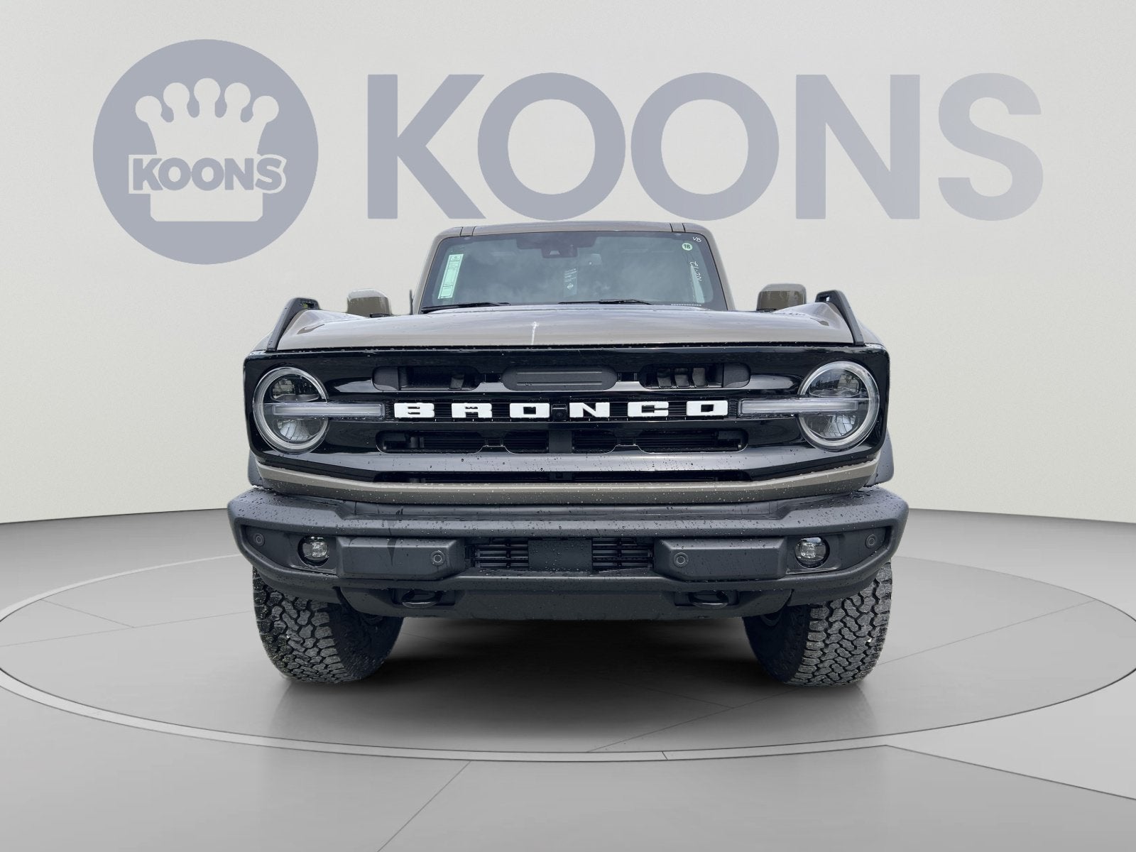 2026 Ford Bronco Outer Banks