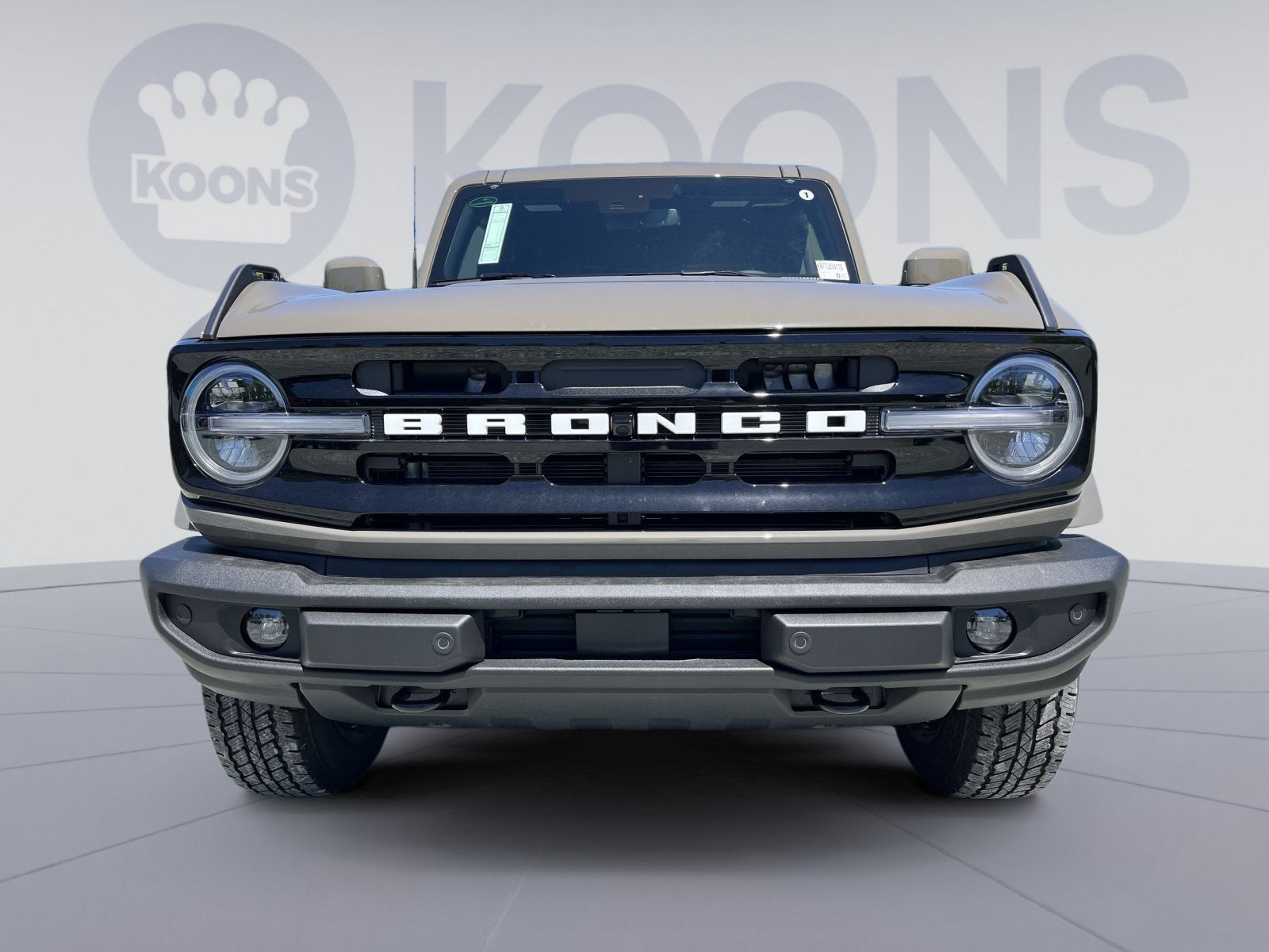 2026 Ford Bronco Outer Banks