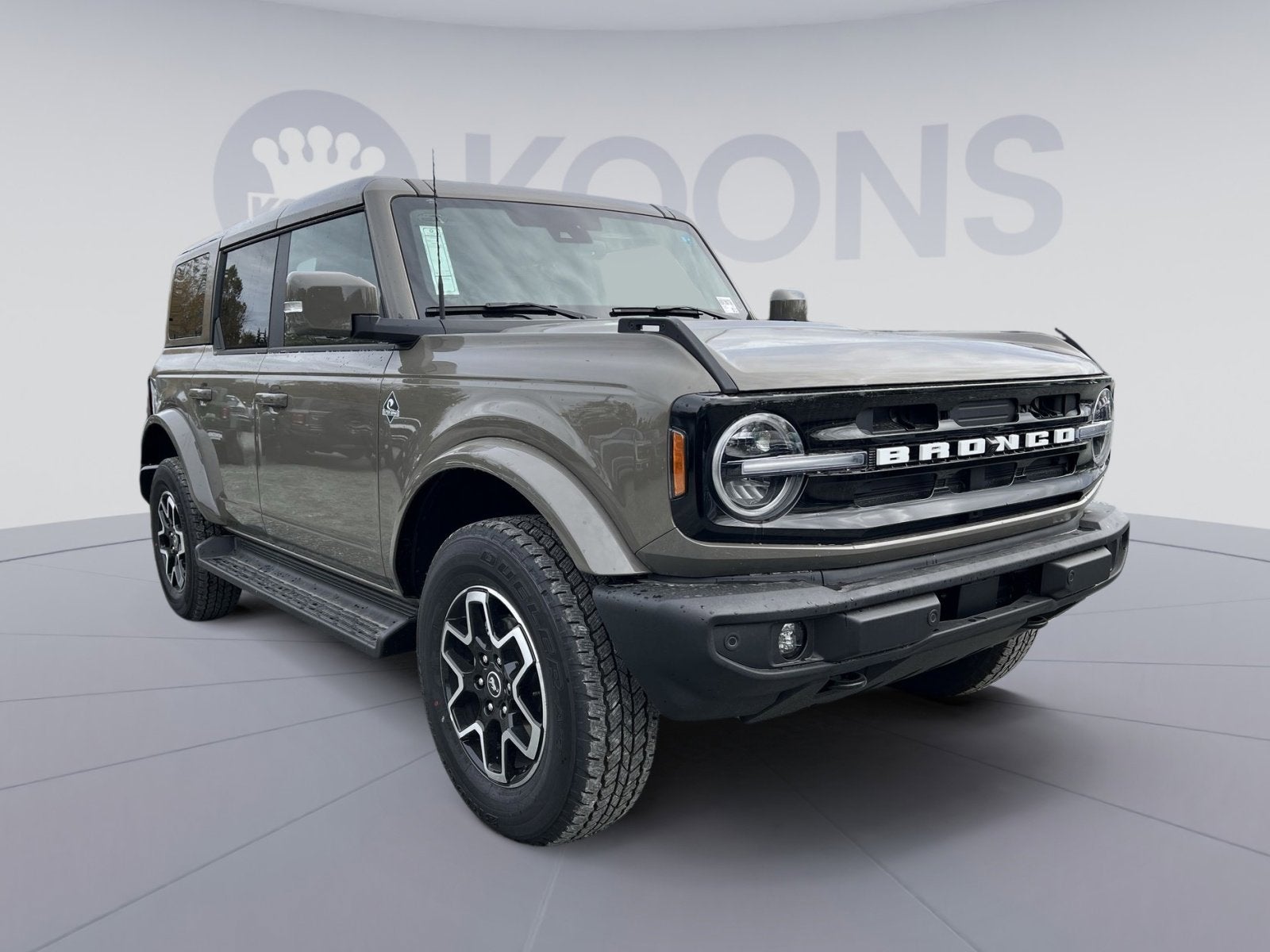 2025 Ford Bronco Outer Banks
