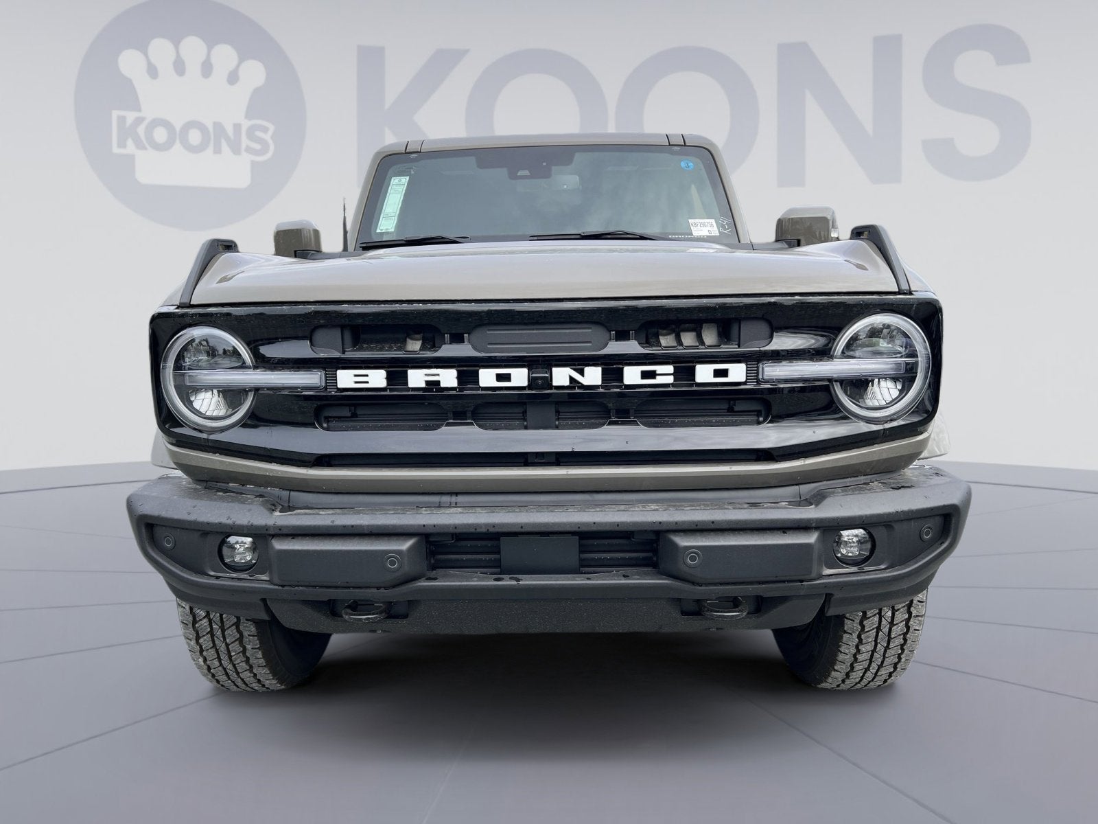 2025 Ford Bronco Outer Banks