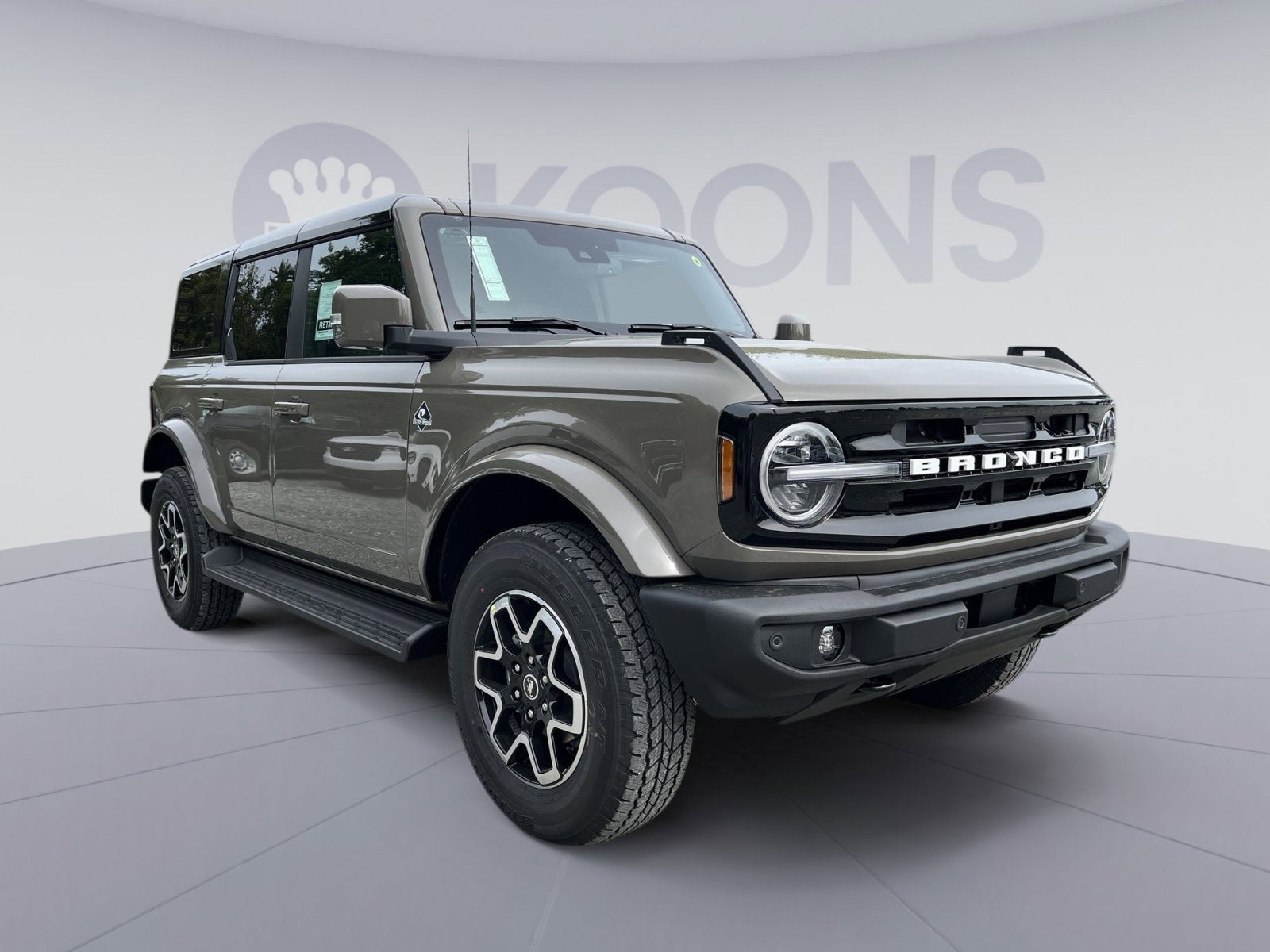 2025 Ford Bronco Outer Banks