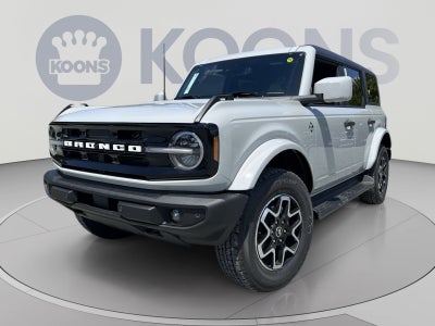 2026 Ford Bronco Outer Banks