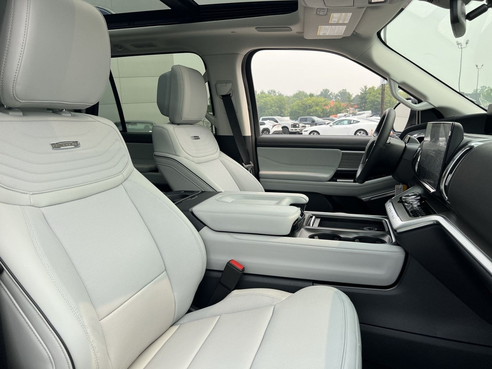 2027 Ford Expedition Platinum