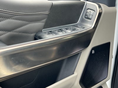 2027 Ford F-250SD Platinum