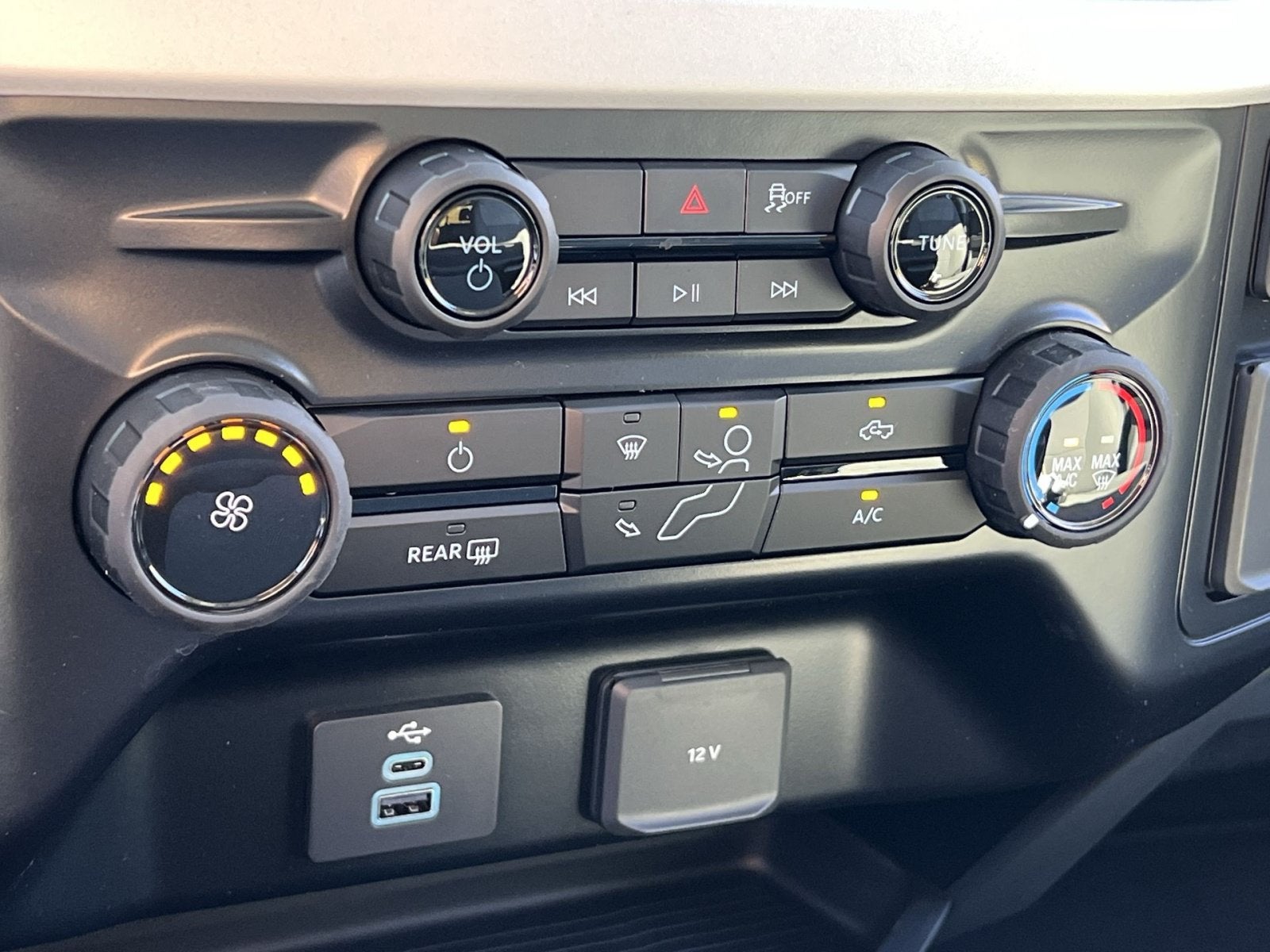 2027 Ford F-250SD XLT