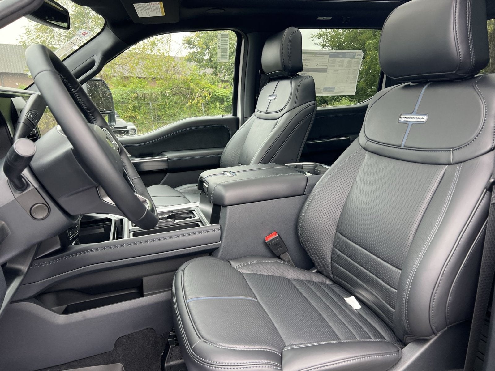 2027 Ford F-250SD Platinum