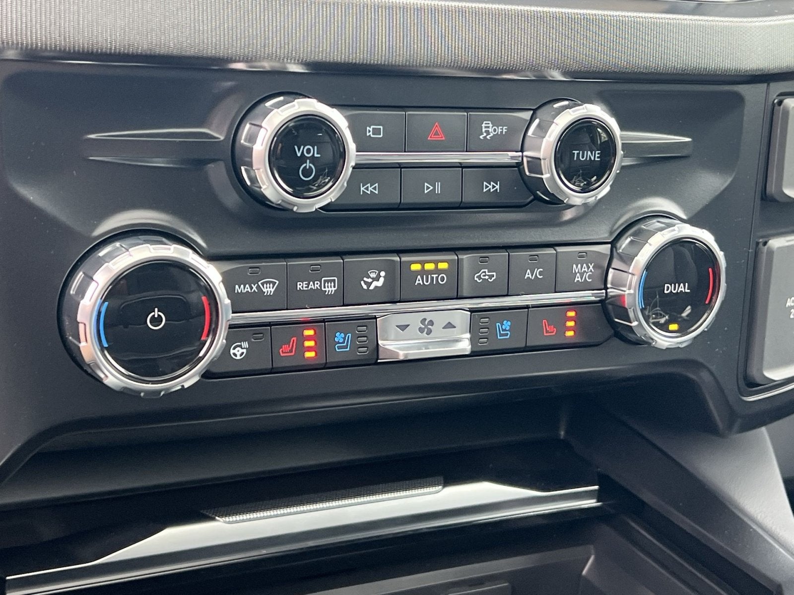 2027 Ford F-250SD Platinum