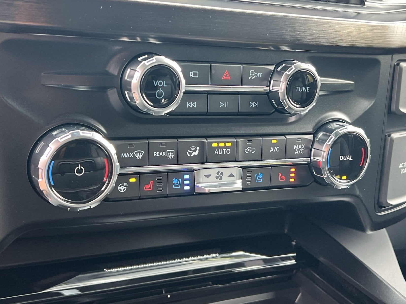 2027 Ford F-250SD Lariat