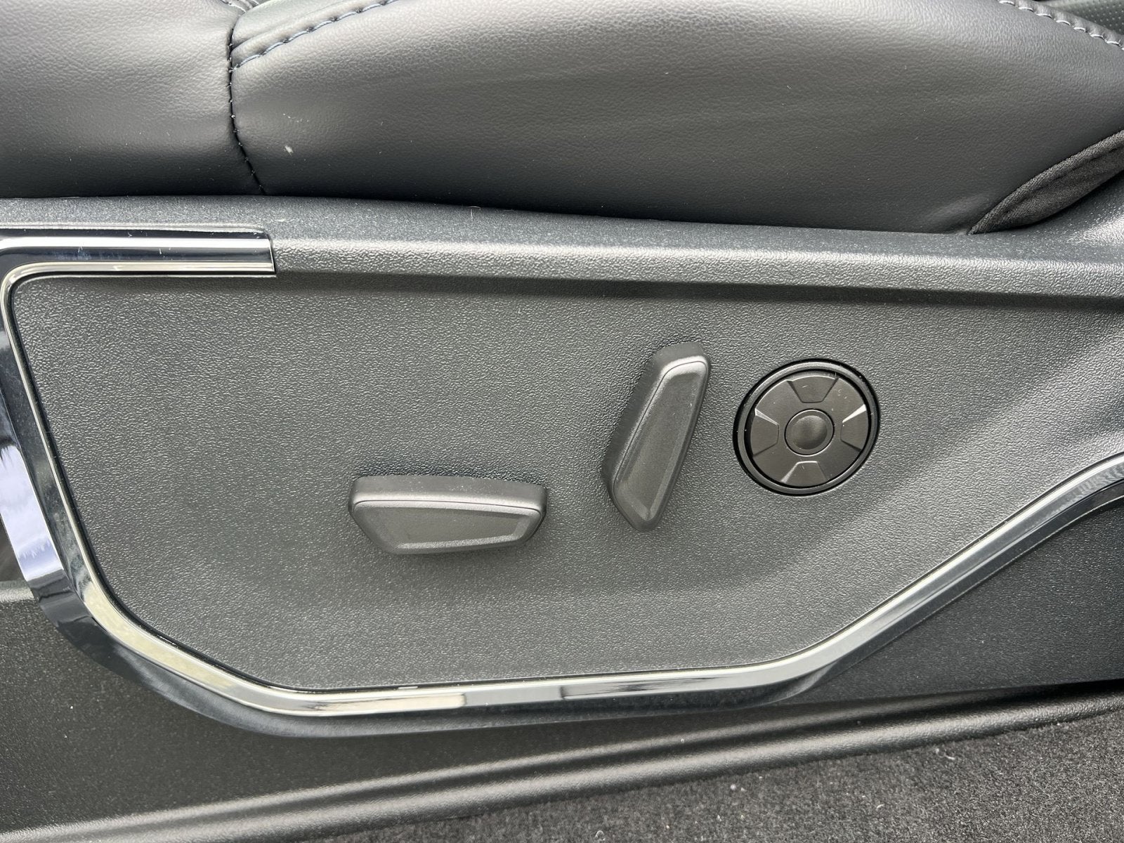 2027 Ford F-250SD Platinum