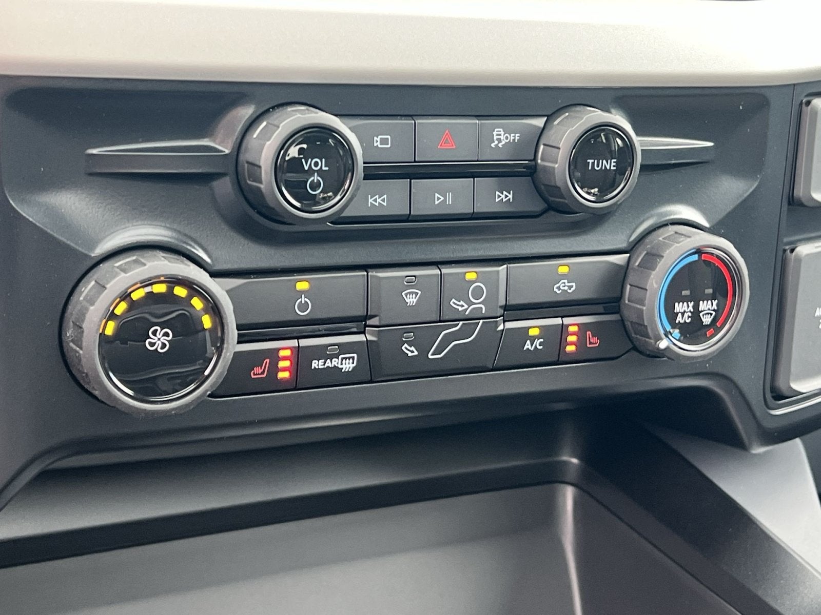 2027 Ford F-250SD XLT