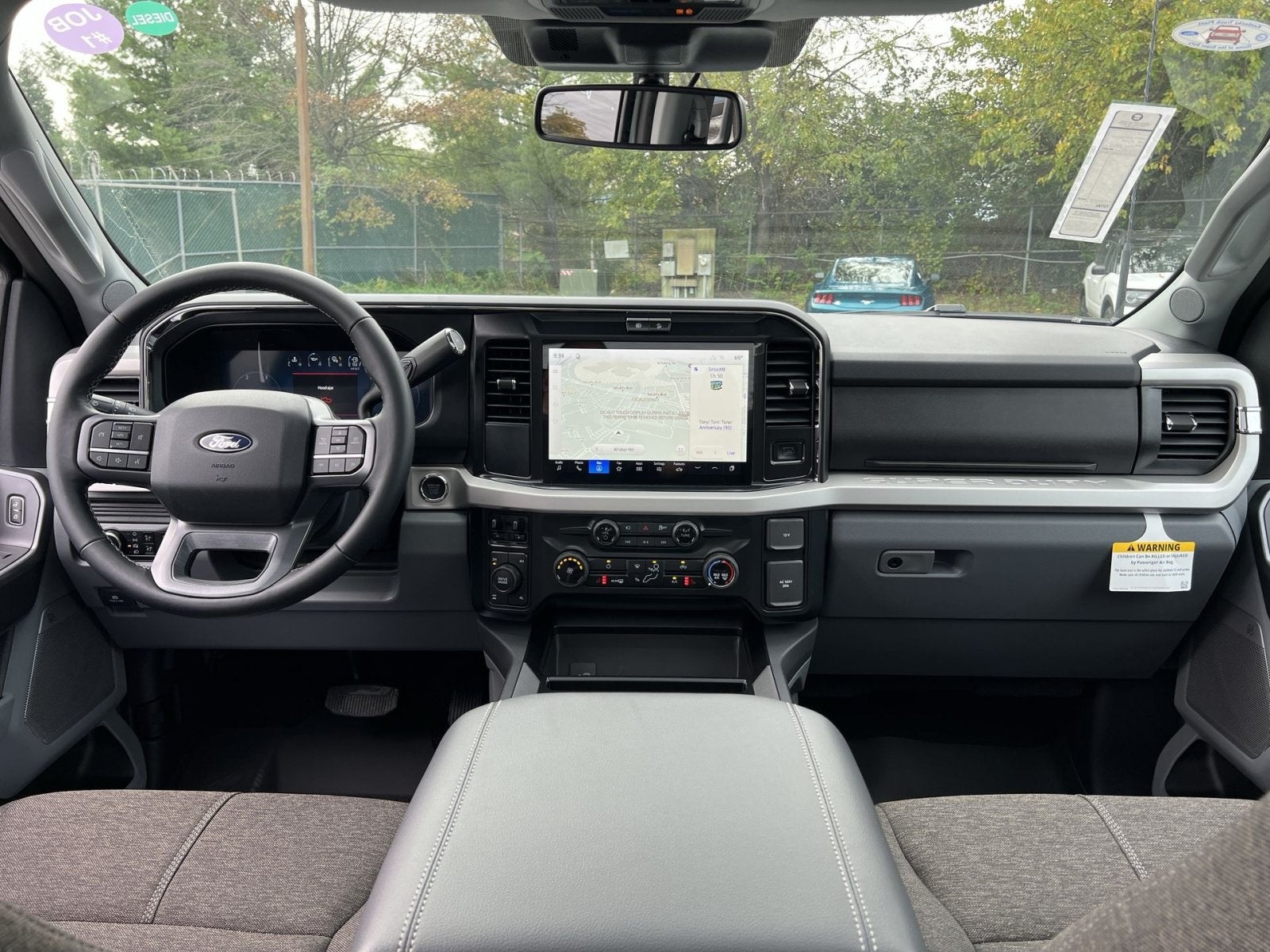 2027 Ford F-250SD XLT