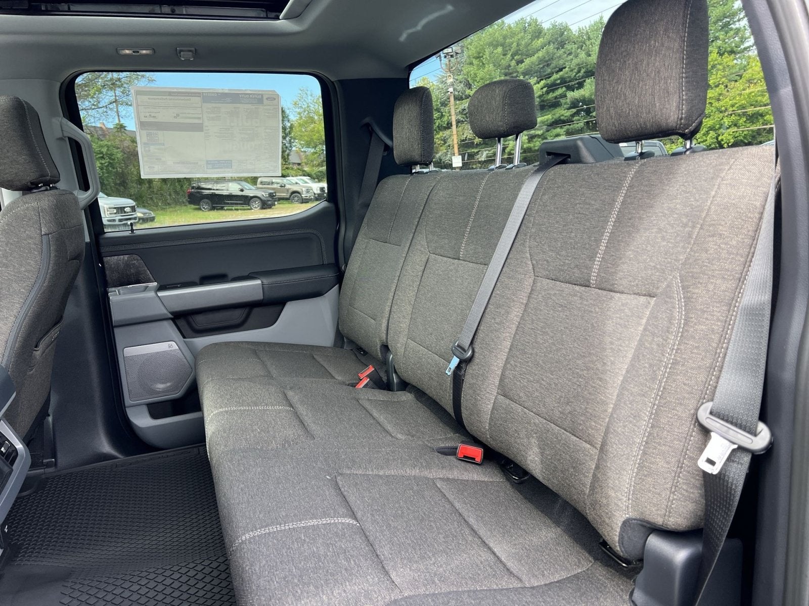 2027 Ford F-250SD XLT