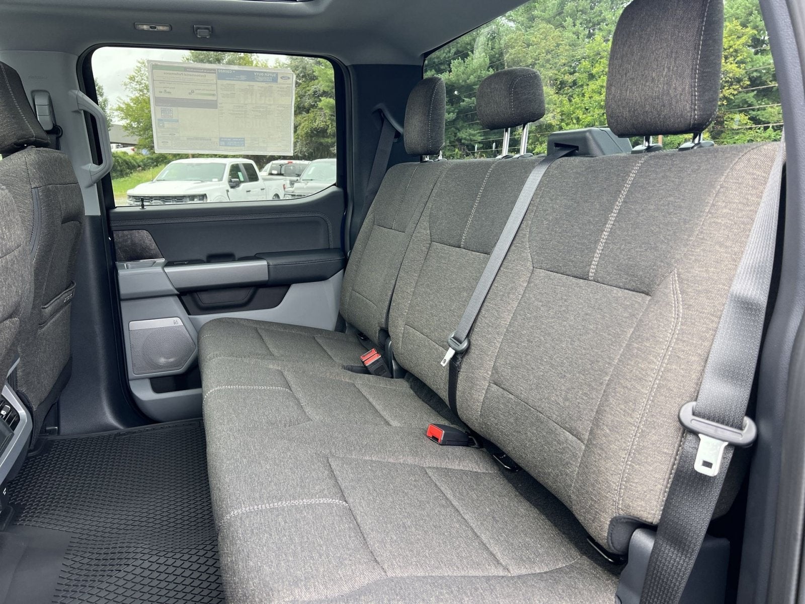2027 Ford F-250SD XLT
